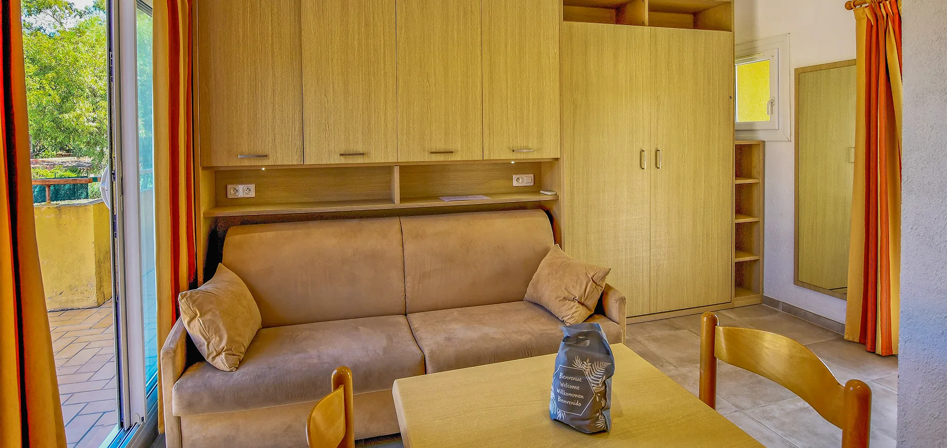 appartements en residence a louer a calvi