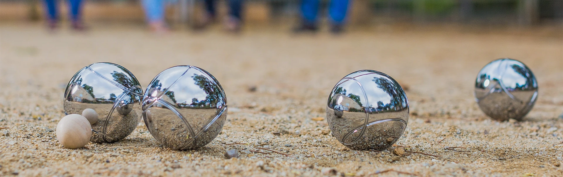 campsite entertainment corsica group sejoya in calvi