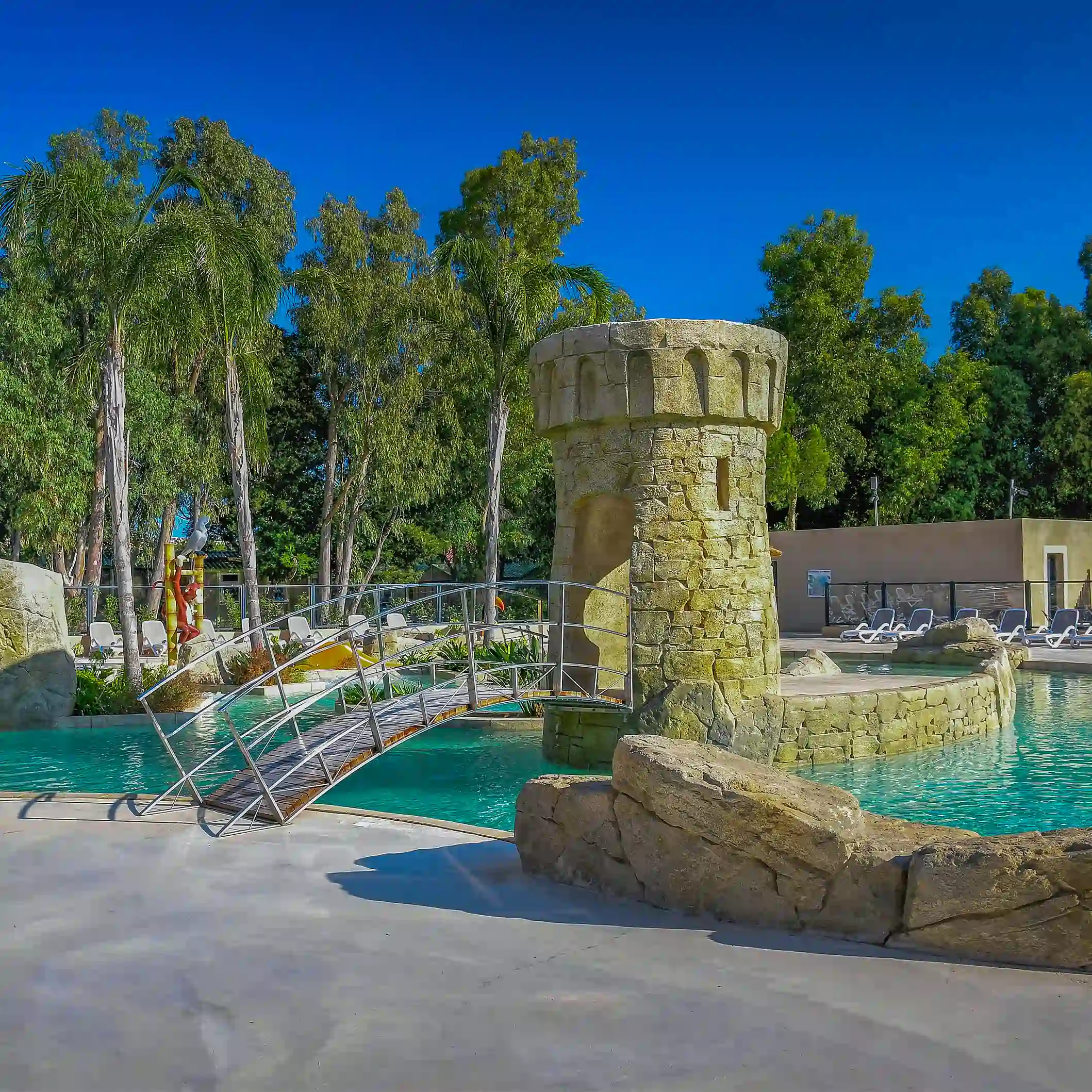 decors de roches water park camping bella vista calvi corsica