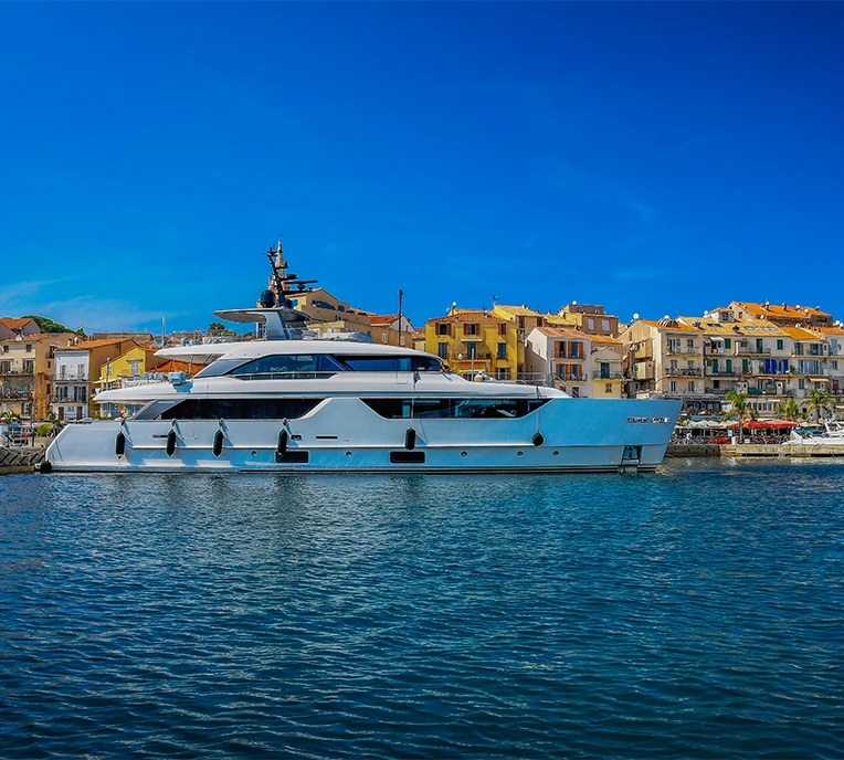 der Hafen von Calvi auf Korsika