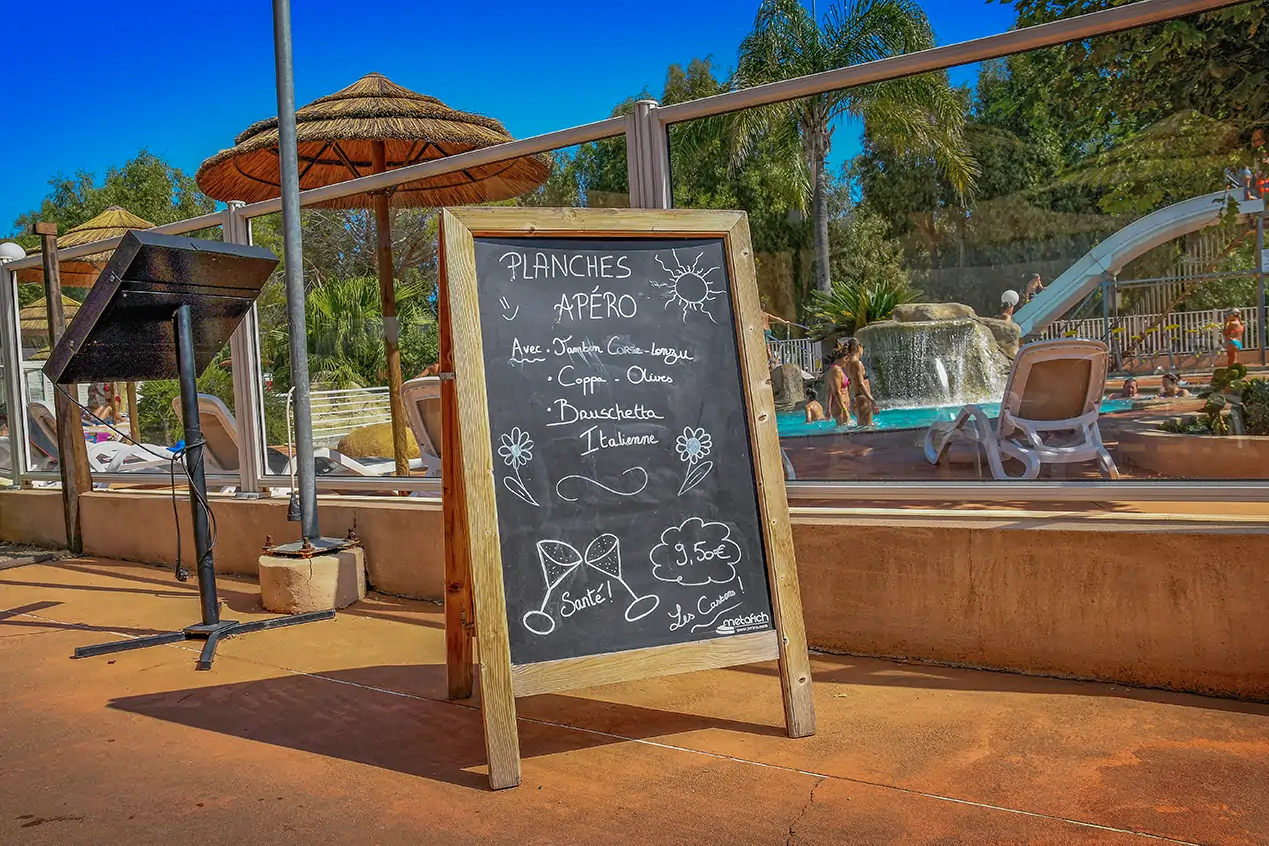 Restaurant auf unserem Campingplatz in Korsika les castors